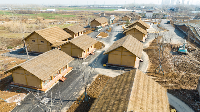 雙墩文化村、雙墩文化博物館以及遺址公園東西入口主體施工已基本完成